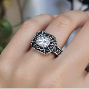 Swarovski Crystal Sterling Silver Classic Vintage Ring 7.75